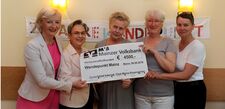Scheckübergabe im Wendepunkt