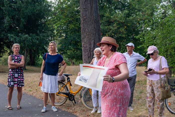 Historischer Spaziergang in den Wallanlagen | Foto: SI MZ-Rosengarten/Annette Müller